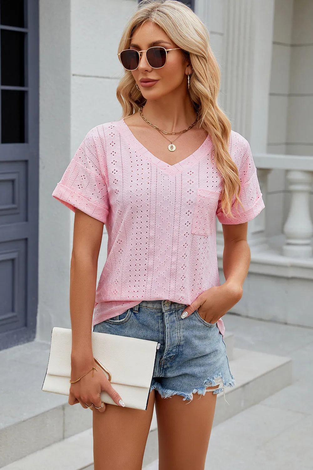 Solid color pocket V-neck loose short sleeved T-shirt top for women