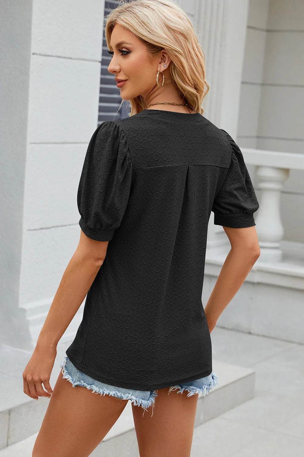 Solid color V-neck bubble sleeve short sleeved loose T-shirt top for women