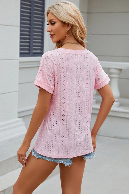 Solid color pocket V-neck loose short sleeved T-shirt top for women